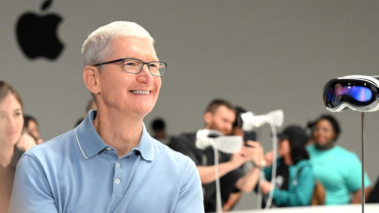Apple đạt giá trị 3000 tỷ đô, nhờ sự tăng trưởng mạnh mẽ của Nasdaq trong 40 năm